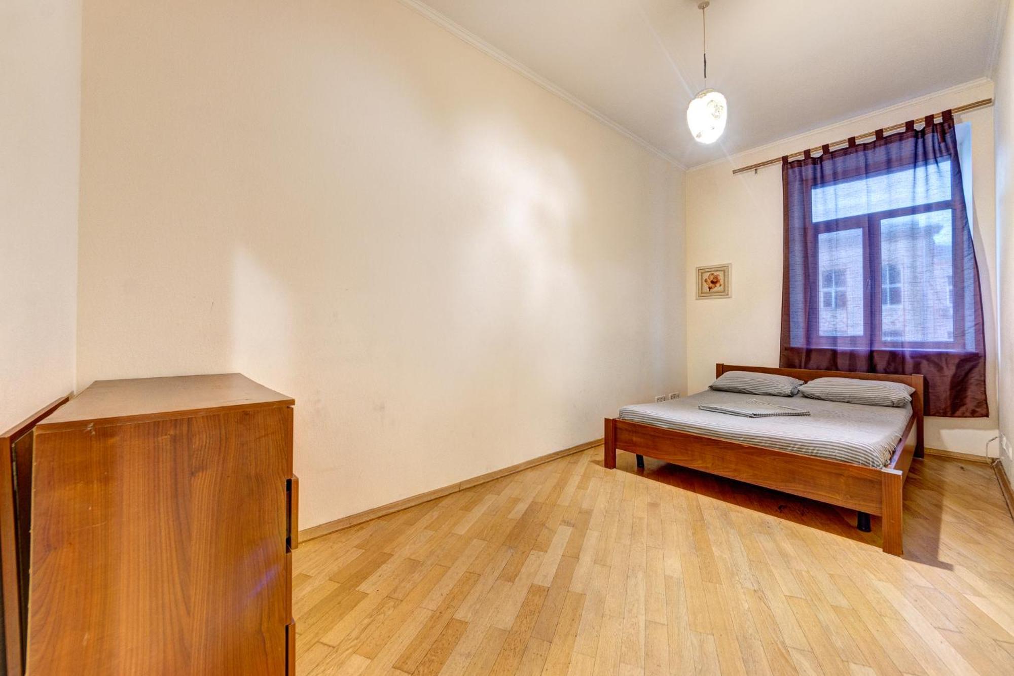 Apartment 3-кімнатні, метро палац спорту *